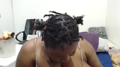 TrueBella30 online show from 12-31-24, 12:11