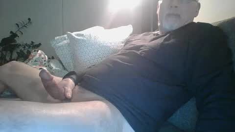 Snapshot of trukturk chatting on 12-30-24, 10:23 trukturk online show from 12-30-24, 10:23