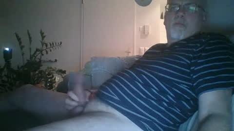 Snapshot of trukturk chatting on 02-06-25, 09:28 trukturk online show from 02-06-25, 09:28