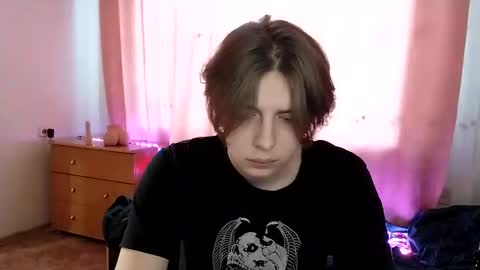 Emilum online show from 01-31-25, 02:37