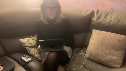 Hunnibun online show from 02-06-26, 04:54