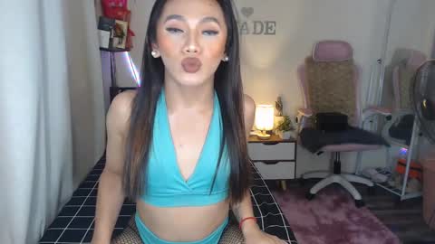 Jade online show from 12-22-24, 10:36