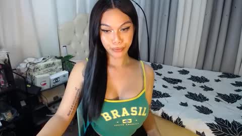 Snapshot of ts_tatiana chatting on 12-11-24, 10:14 billie online show from 12-11-24, 10:14