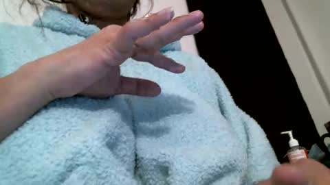 Bella online show from 02-04-25, 08:28