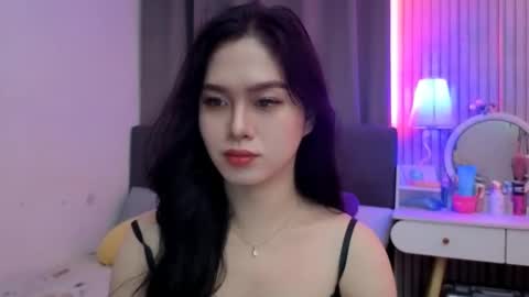 Snapshot of tsnathaliasilvana chatting on 11-02-25, 02:14 Bella Ratbu online show from 11-02-25, 02:14