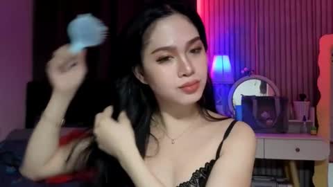 Snapshot of tsnathaliasilvana chatting on 11-03-25, 01:19 Bella Ratbu online show from 11-03-25, 01:19