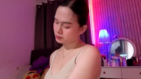 Snapshot of tsnathaliasilvana chatting on 11-18-25, 12:31 Bella Ratbu online show from 11-18-25, 12:31