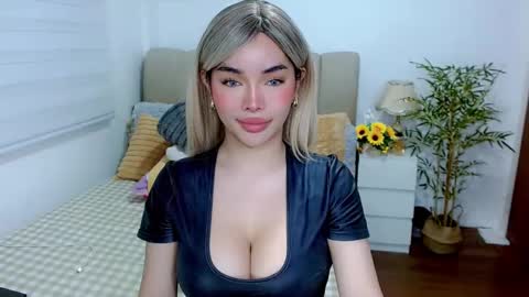 Graciella online show from 10-24-25, 06:32