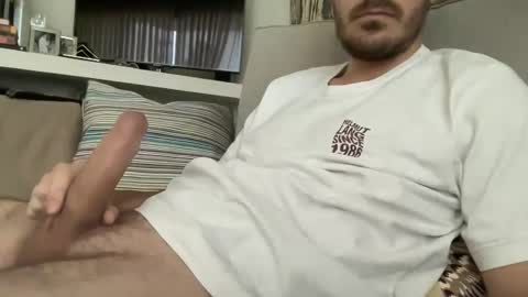 Snapshot of tugaontour chatting on 02-06-26, 01:14 tugaontour online show from 02-06-26, 01:14