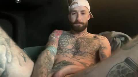 Tuhands online show from 10-24-25, 01:29