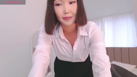 Snapshot of tumilio chatting on 12-21-24, 06:19 TumiLio online show from 12-21-24, 06:19