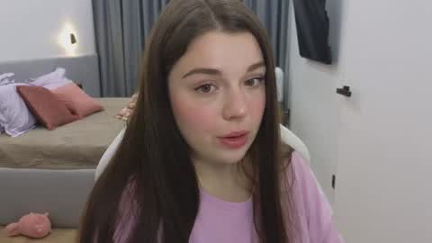 Ariana online show from 03-08-25, 08:35