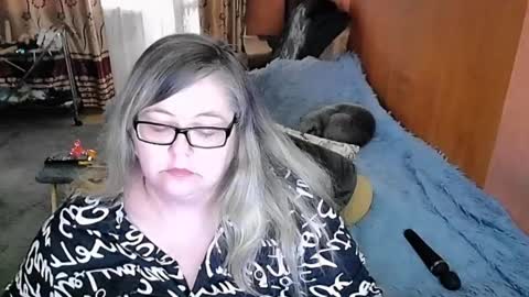 Snapshot of tviks chatting on 02-26-25, 04:58 Lana online show from 02-26-25, 04:58