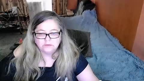 Snapshot of tviks chatting on 02-28-25, 05:48 Lana online show from 02-28-25, 05:48