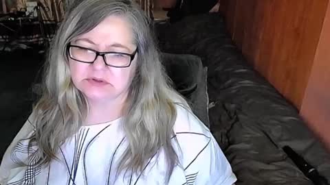 Snapshot of tviks chatting on 03-03-25, 11:22 Lana online show from 03-03-25, 11:22