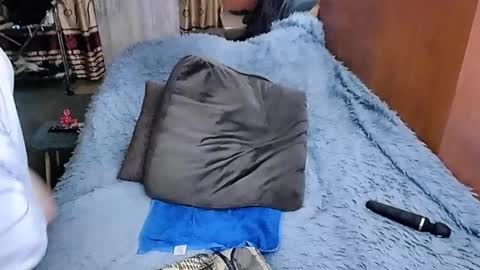 Snapshot of tviks chatting on 03-09-25, 01:56 Lana online show from 03-09-25, 01:56