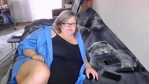 Snapshot of tviks chatting on 09-13-25, 12:10 Lana online show from 09-13-25, 12:10