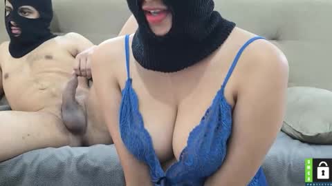 A  M On vacation till 28th online show from 11-18-25, 06:40