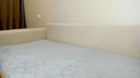 new hot online show from 12-22-25, 05:48