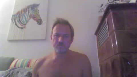 Snapshot of twiga72 chatting on 12-01-25, 06:02 twiga72 online show from 12-01-25, 06:02