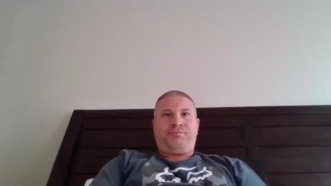 twiggy80 online show from 12-14-25, 08:24