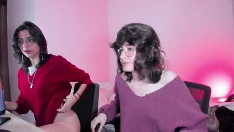 Eve  Lili online show from 10-10-25, 11:15