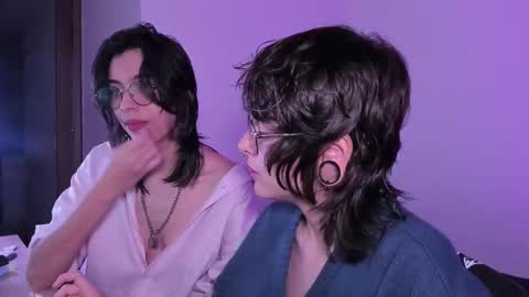 Eve  Lili online show from 10-24-25, 11:12