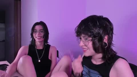 Eve  Lili online show from 11-07-25, 09:37