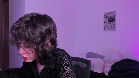 Eve  Lili online show from 11-28-25, 07:49