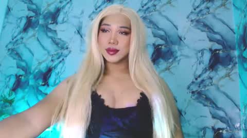 Cheska Schock online show from 10-19-25, 09:54