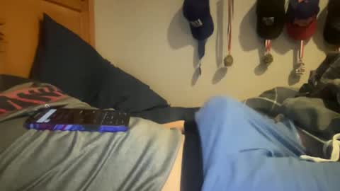 Snapshot of twinkmikexxx12 chatting on 12-31-24, 11:39 mike online show from 12-31-24, 11:39