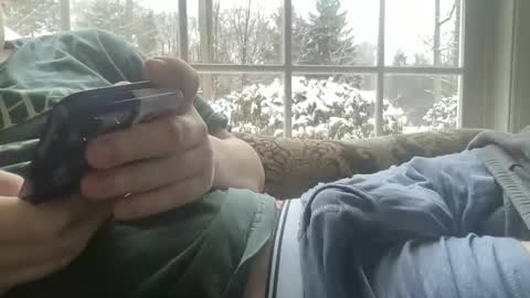 Snapshot of twinkmikexxx12 chatting on 02-12-25, 04:33 mike online show from 02-12-25, 04:33