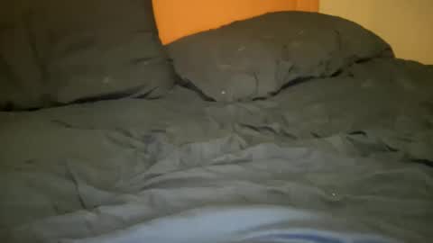 Snapshot of twinkmikexxx12 chatting on 02-16-25, 07:05 mike online show from 02-16-25, 07:05