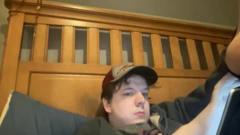 Snapshot of twinkmikexxx12 chatting on 10-27-25, 10:25 mike online show from 10-27-25, 10:25