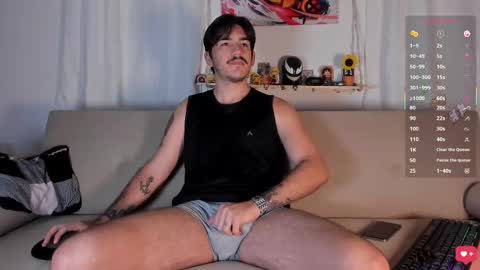 Snapshot of twinkpartyuncut chatting on 02-06-26, 10:35 MASTER GERRY online show from 02-06-26, 10:35