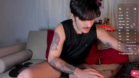 Snapshot of twinkpartyuncut chatting on 02-09-26, 11:09 MASTER GERRY online show from 02-09-26, 11:09