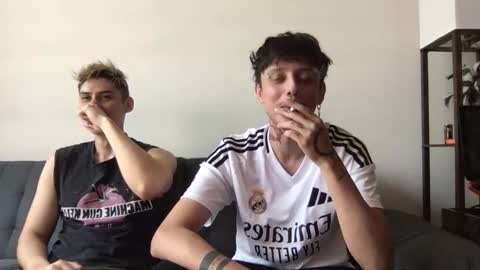 Derrick online show from 11-18-25, 06:12