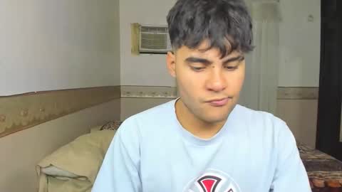 Snapshot of twinkwolf2 chatting on 02-19-26, 01:01 twinkwolf2 online show from 02-19-26, 01:01