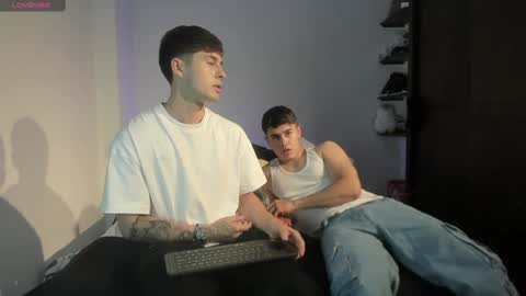 Snapshot of twintease chatting on 02-02-25, 01:55 twintease online show from 02-02-25, 01:55