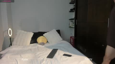 Snapshot of twintease chatting on 02-04-25, 02:32 twintease online show from 02-04-25, 02:32
