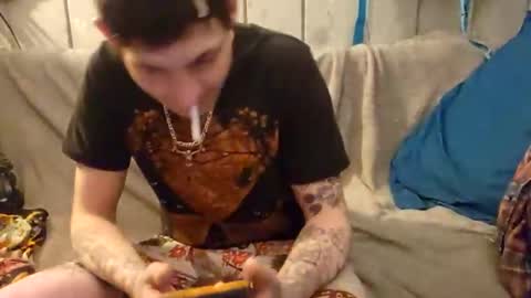 TwistedBlizzy online show from 12-17-24, 06:53