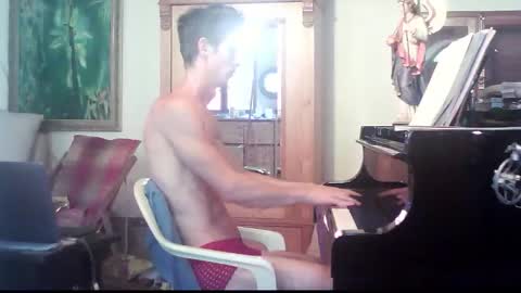 TobeBritta online show from 12-18-25, 08:26