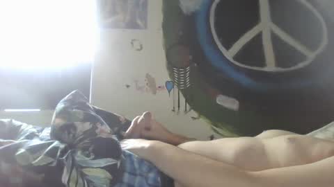 Snapshot of twonkydonk27 chatting on 10-08-25, 04:37 twonkydonk27 online show from 10-08-25, 04:37