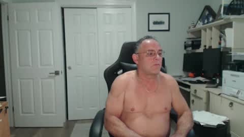 Twopeopleinlove online show from 11-18-25, 11:25