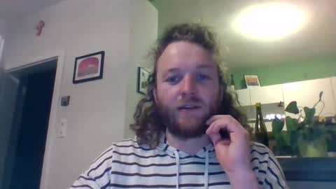 Snapshot of tworoardsdiverge chatting on 03-04-26, 09:10 tworoardsdiverge online show from 03-04-26, 09:10