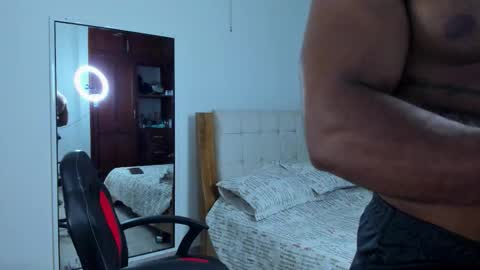 Snapshot of tygafit chatting on 02-24-26, 02:09 Yorquis Guzman online show from 02-24-26, 02:09