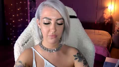 Miley online show from 03-12-25, 06:22