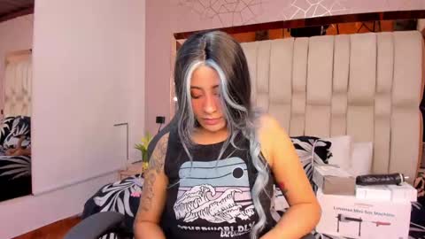  TYLA  online show from 02-21-25, 01:11