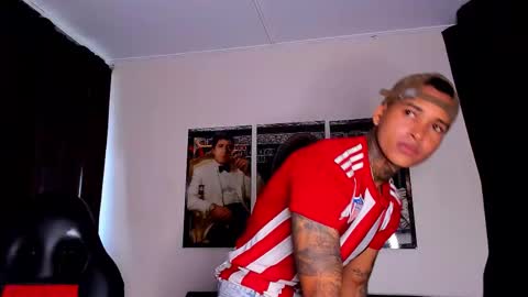 tyler_bell_ online show from 03-10-26, 02:22