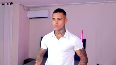 tyler_bell_ online show from 04-02-26, 03:48